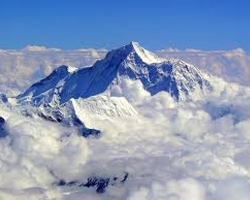 Muntii Everest